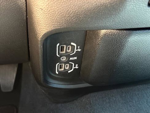 Used 2022 RAM 2500 Big Horn AWD/4WD image 17