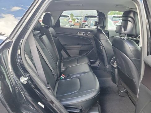 Used 2023 Kia Sportage EX FWD image 8