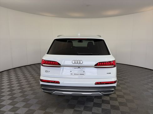 Used 2023 Audi Q7 3.0T Premium Plus AWD/4WD image 4