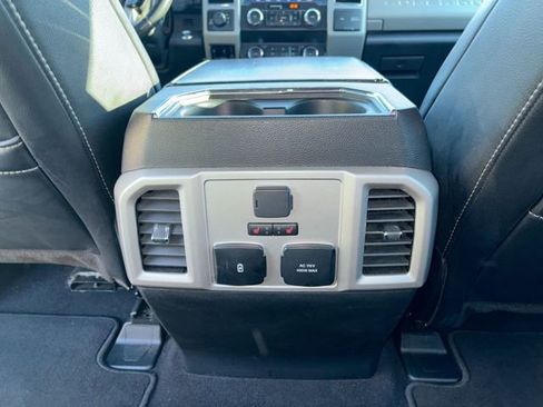 Used 2021 Ford F250 Lariat w/ Lariat Ultimate Package AWD/4WD image 19