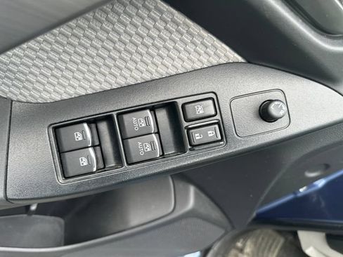 Used 2017 Subaru Forester 2.5i Premium AWD/4WD image 11