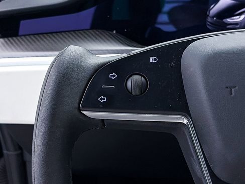 Used 2023 Tesla Model X Plaid image 29