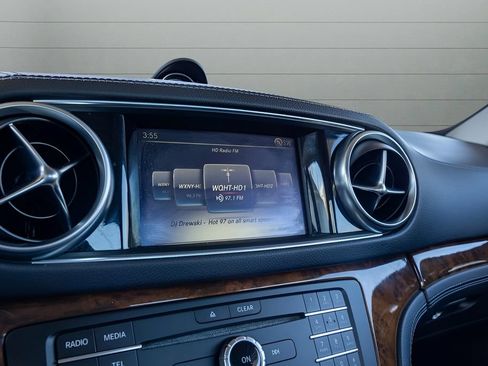 Used 2019 Mercedes-Benz SL 450 image 19