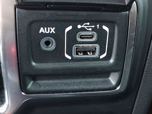 Used 2023 Jeep Wrangler Unlimited Sport AWD/4WD image 17