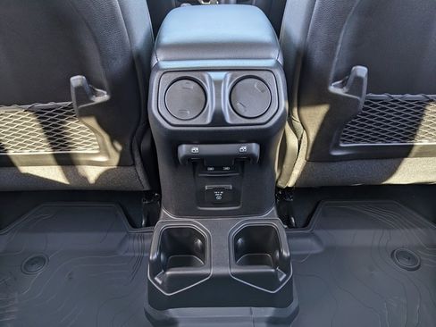 New 2026 Jeep Gladiator Mojave image 40