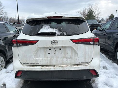 Used 2020 Toyota Highlander XLE image 8