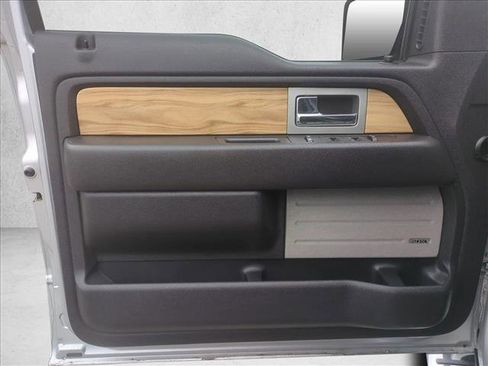 Used 2011 Ford F150 Lariat w/ Lariat Chrome Pkg image 10