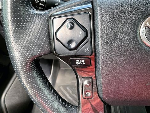 Used 2023 Toyota 4Runner TRD Off-Road Premium AWD/4WD image 20