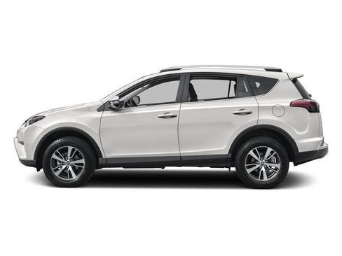 Used 2016 Toyota RAV4 XLE w/ Protection Package AWD/4WD image 6