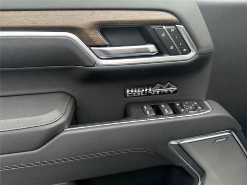 New 2026 Chevrolet Silverado 1500 High Country AWD/4WD image 17