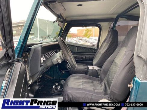 Used 1995 Jeep Wrangler S image 11