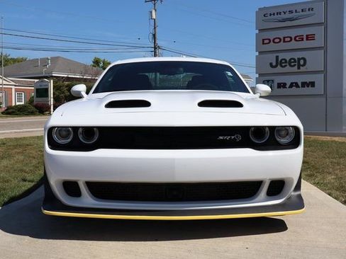 Used 2023 Dodge Challenger SRT Hellcat Widebody RWD image 6