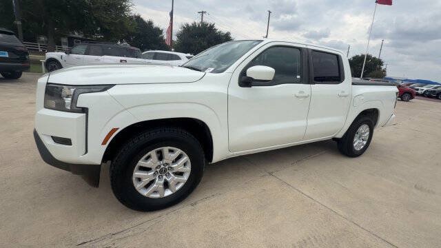 Used 2022 Nissan Frontier SV RWD image 4