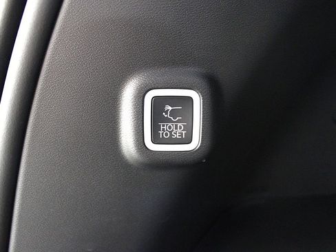 New 2026 Jeep Cherokee Limited AWD/4WD image 36