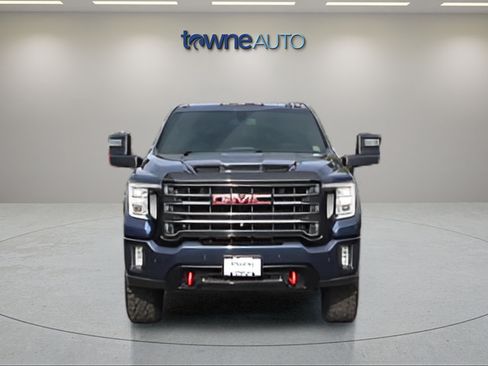 Used 2022 GMC Sierra 2500 AT4 w/ AT4 Preferred Package AWD/4WD image 10