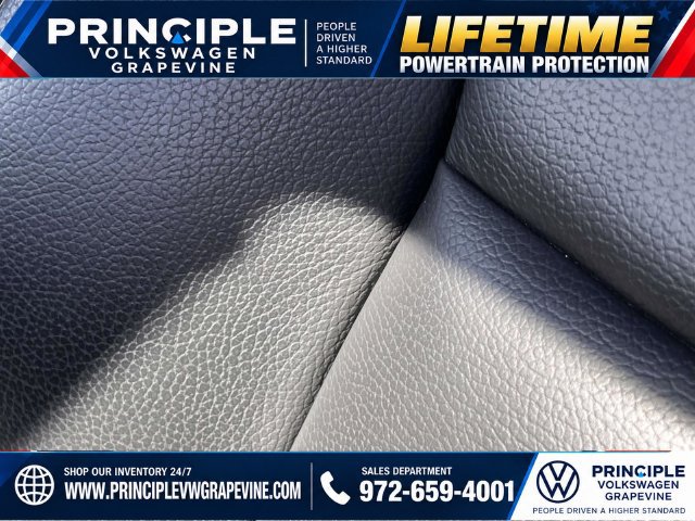 Used 2023 Volvo S60 B5 Plus w/ Climate Package FWD image 13