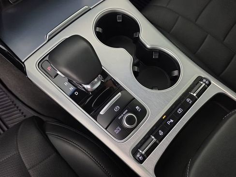 Used 2023 Kia Stinger GT2 AWD/4WD image 32
