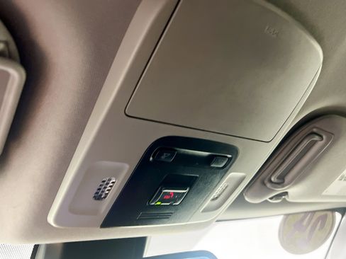 Used 2024 Toyota Camry SE w/ Convenience Package image 22