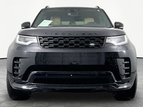 Used 2024 Land Rover Discovery Dynamic SE AWD/4WD image 2