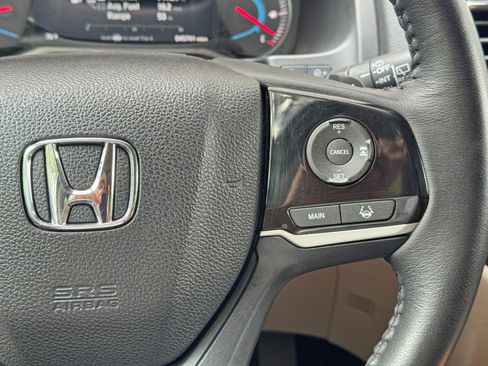Used 2021 Honda Pilot Touring image 23