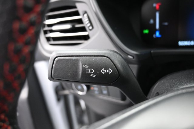 Used 2025 Ford Escape ST-Line Select AWD/4WD image 25