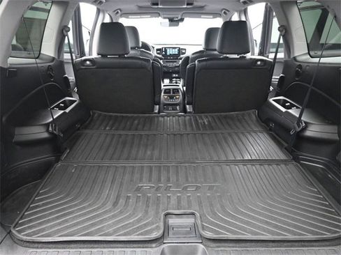Used 2022 Honda Pilot Touring image 40