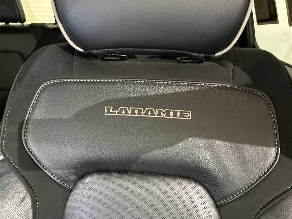 Used 2023 RAM 1500 Laramie AWD/4WD image 14