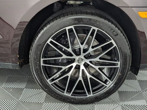 New 2026 Porsche Macan image 14