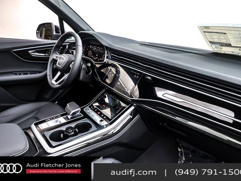 New 2025 Audi Q7 3.0T Premium Plus image 5