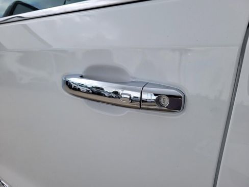 New 2026 GMC Sierra 1500 SLT w/ SLT Premium Plus Package AWD/4WD image 8