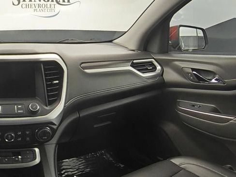 Used 2023 GMC Acadia SLT FWD image 15