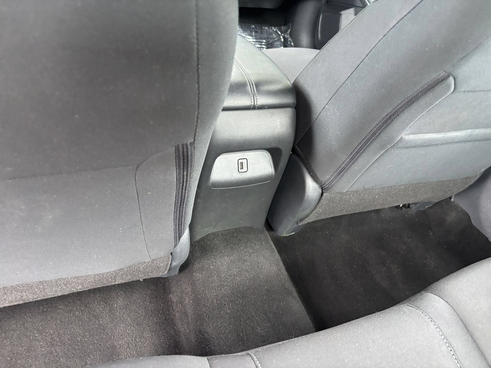 Used 2025 Nissan Sentra SV FWD image 22