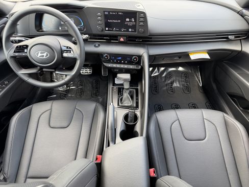 New 2026 Hyundai Elantra SEL Sport FWD image 12