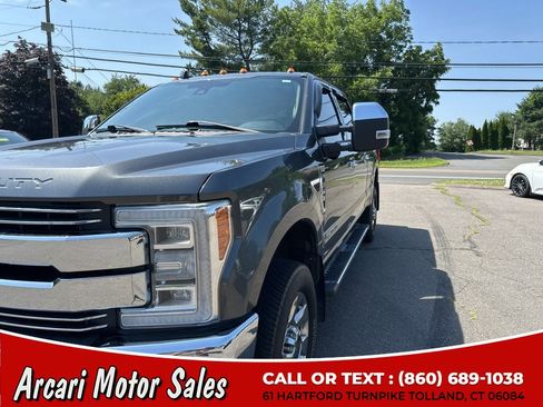 Used 2019 Ford F350 Lariat w/ Lariat Ultimate Package AWD/4WD image 9
