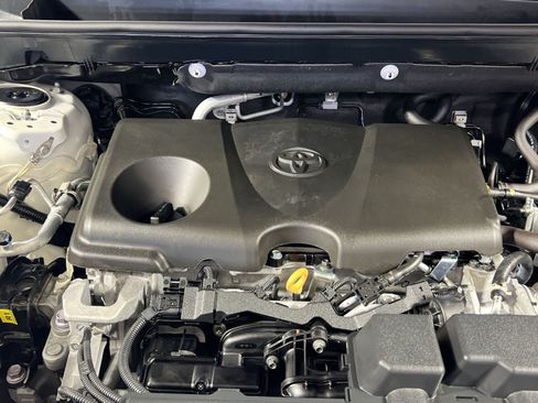 Used 2025 Toyota RAV4 LE FWD image 29