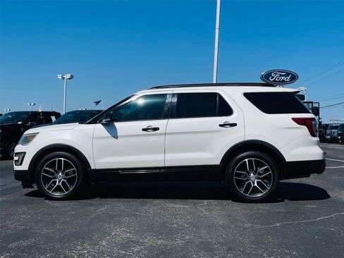 Used 2016 Ford Explorer Sport w/ Equipment Group 401A AWD/4WD image 6