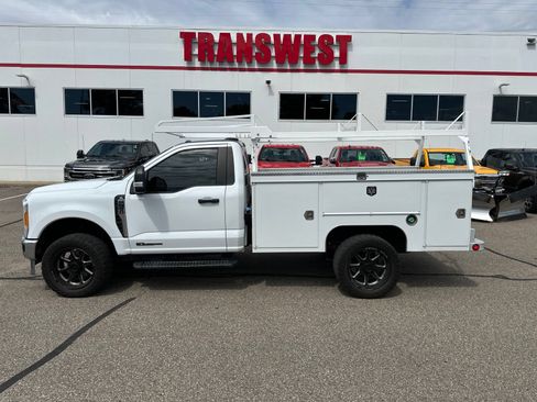 Used 2023 Ford F350 XL w/ XL Chrome Package AWD/4WD image 2