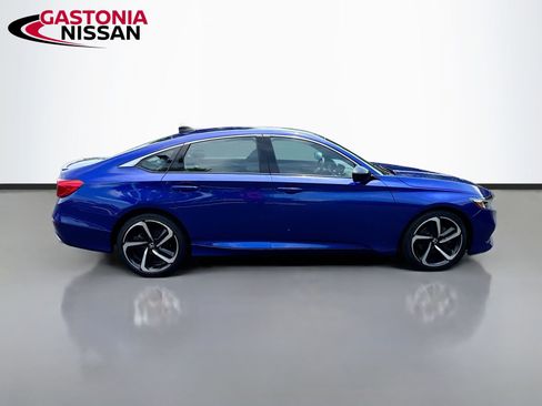 Used 2022 Honda Accord Sport image 10