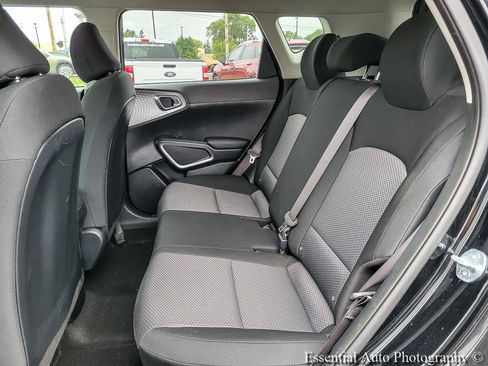 Used 2024 Kia Soul LX w/ Option Group 015 FWD image 11