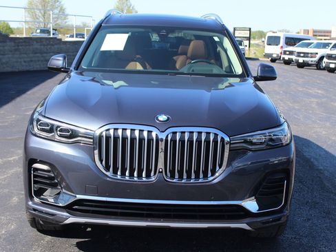 Used 2021 BMW X7 xDrive40i w/ Premium Package AWD/4WD image 9
