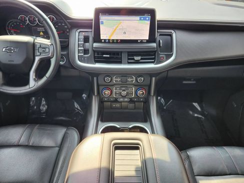 Used 2021 Chevrolet Tahoe RST w/ Luxury Package AWD/4WD image 12