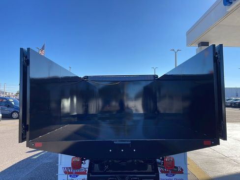 New 2026 Ford F550 XL 4WD Reading 12' Landscape D image 9