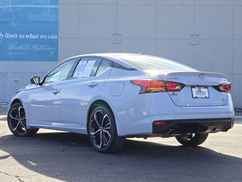 Used 2023 Nissan Altima 2.5 SR w/ SR Premium Package image 24