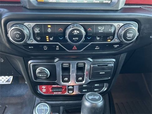 Certified 2022 Jeep Wrangler Rubicon w/ Steel Bumper Group image 21