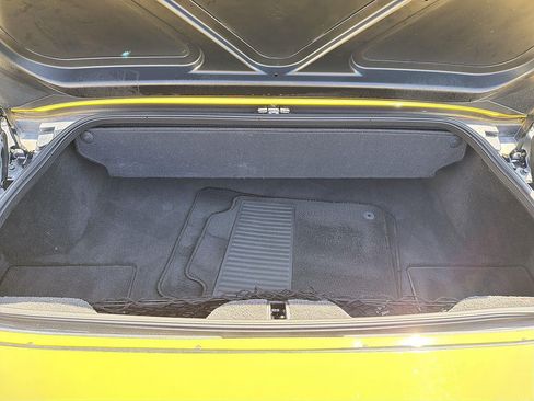 Used 2007 Chevrolet Corvette Convertible w/ Preferred Equipment Group RWD image 21
