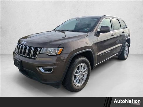 Used 2018 Jeep Grand Cherokee Laredo AWD/4WD image 1