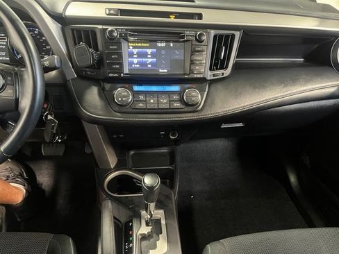 Used 2016 Toyota RAV4 XLE FWD image 29