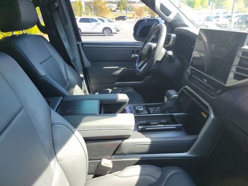Used 2023 Toyota Tundra Platinum AWD/4WD image 10