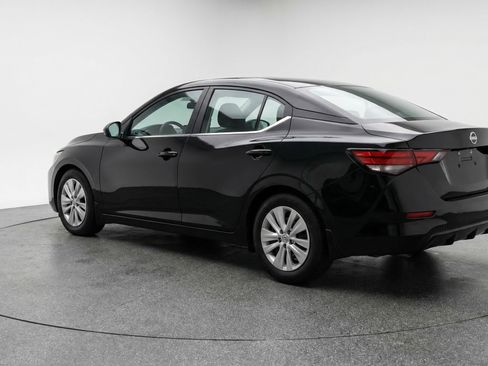 Used 2025 Nissan Sentra S image 6