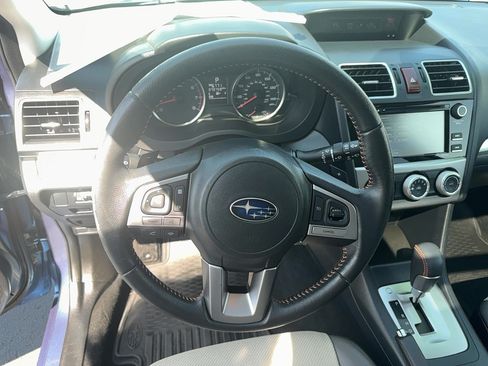 Used 2017 Subaru Crosstrek 2.0i Premium w/ Moonroof Package AWD/4WD image 19